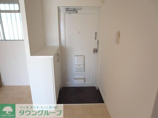 玄関(★お部屋探しは株式会社タウンハウジング東京まで★)