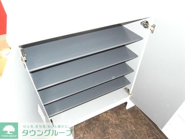 玄関(★お部屋探しは株式会社タウンハウジング東京まで★)