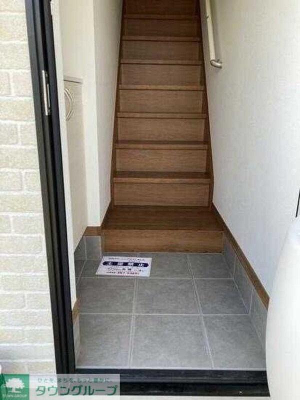 玄関(★お部屋探しは、タウンハウジング多摩センター店へ★)