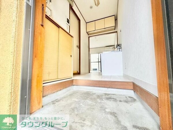 玄関(★お部屋探しは株式会社タウンハウジング東京まで★)