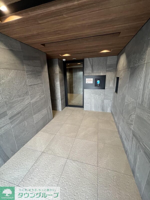 エントランス(★お部屋探しはタウンハウジング稲田堤店まで★)