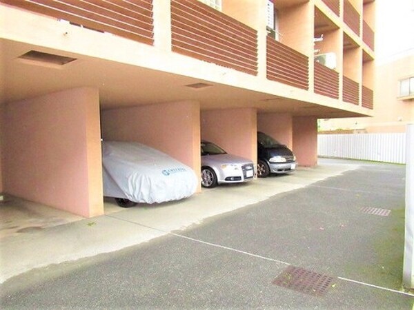 駐車場(駐車場)