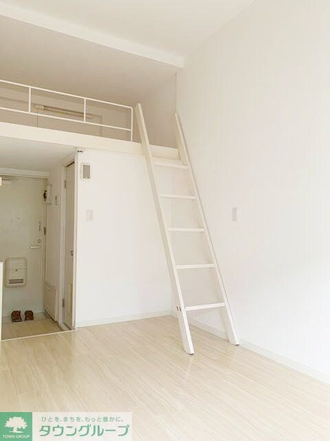 物件内観写真3　(★白を基調とした清潔感のあるお部屋です★)