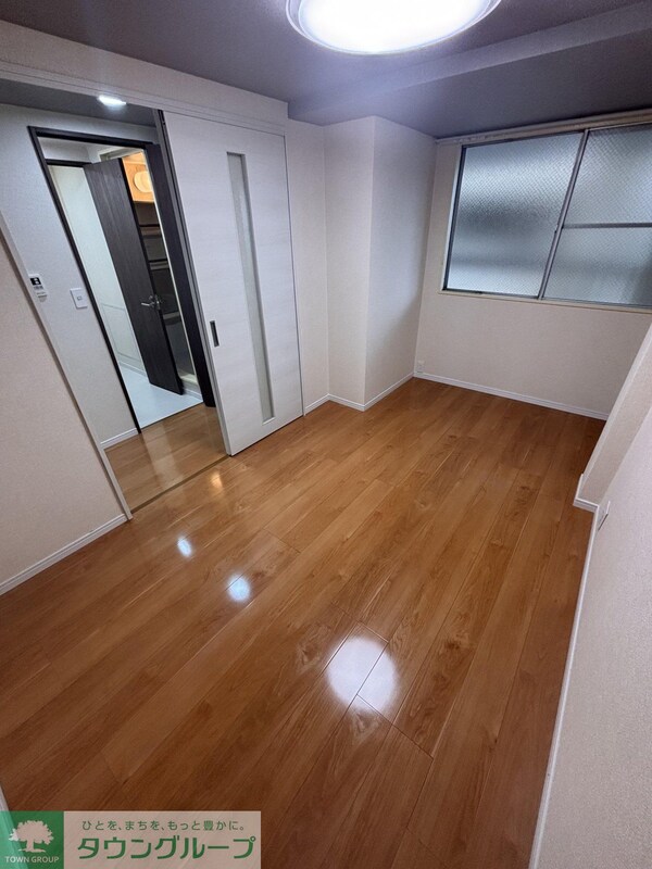 寝室(タウンハウジング調布店まで♪)