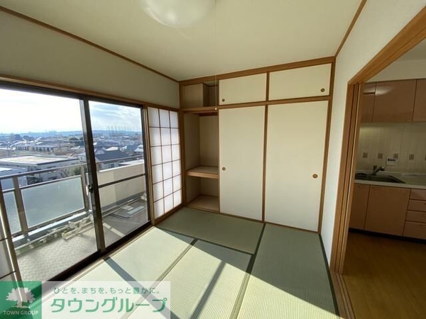 寝室(※別号室参考写真)