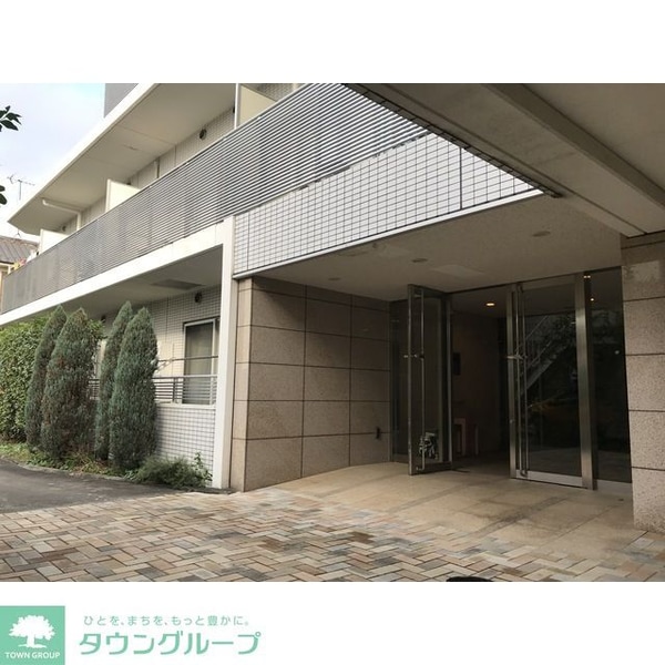 エントランス(建物西側)