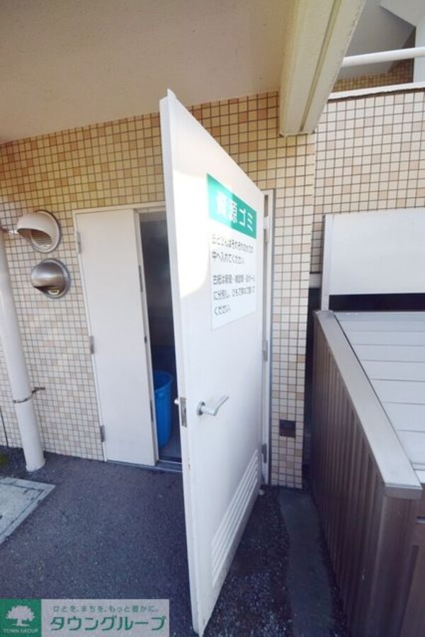 共有部分(★資源ごみ置き場★)