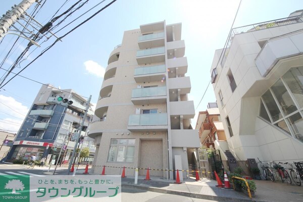 外観(タウンハウジング仙川店まで)