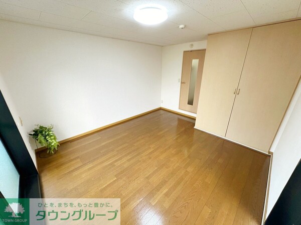 寝室(★ここからどんなお部屋になるかはあなた次第です★)