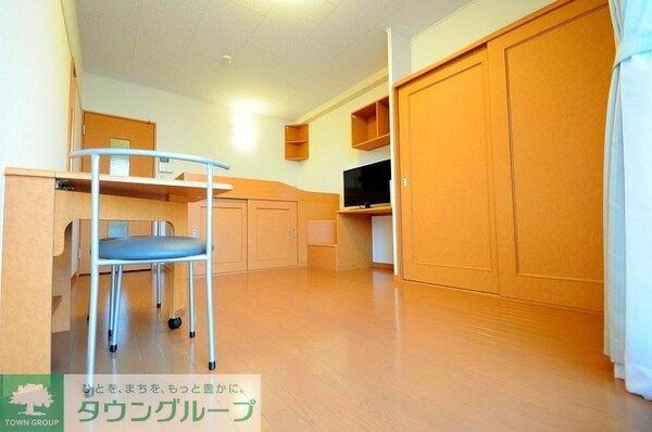 リビング・居室(仕様・設備は原状と異なる場合有。現状優先)