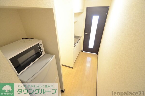 玄関(設備・仕様は号室により異なる為、現況を優先致します。)