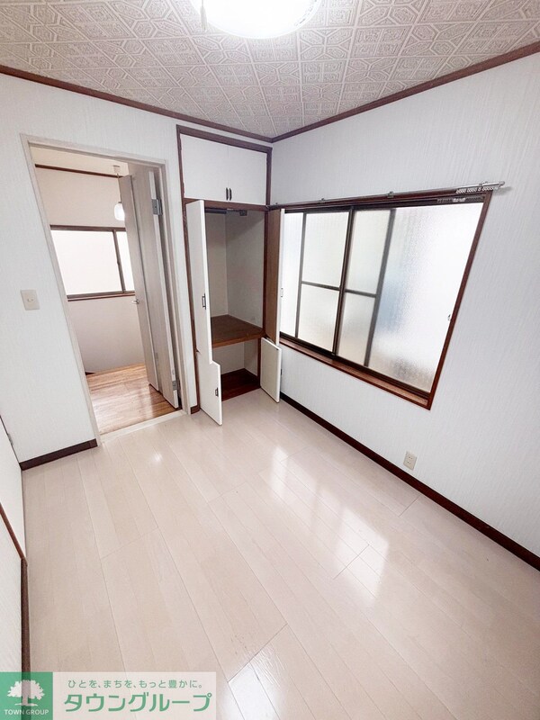 寝室(タウンハウジング調布店まで♪)