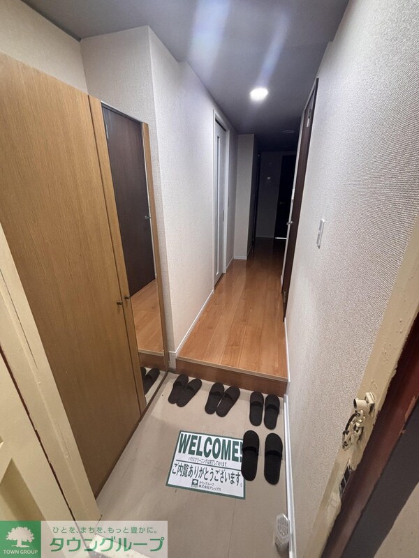 玄関(タウンハウジング調布店まで♪)