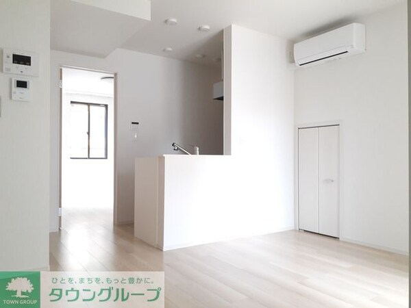 リビング・居室(★お問い合わせはタウンハウジング聖蹟桜ヶ丘店まで★)