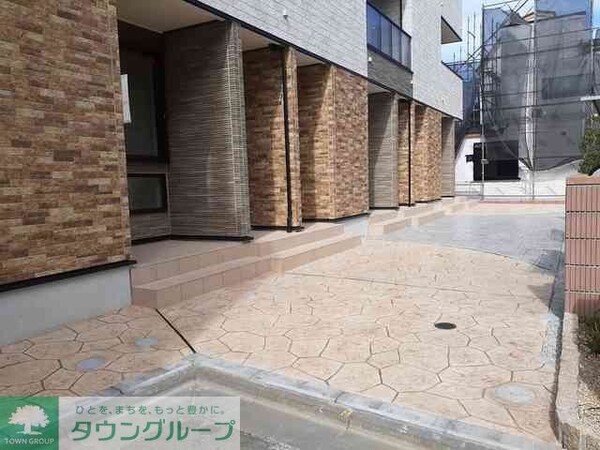 エントランス(★お問い合わせはタウンハウジング聖蹟桜ヶ丘店まで★)