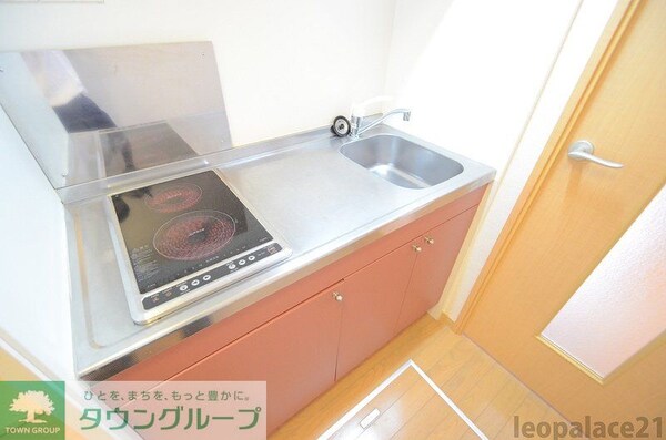 キッチン(設備・仕様は号室により異なる為、現況を優先致します。)