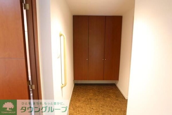 玄関(タウンハウジング調布店まで♪)