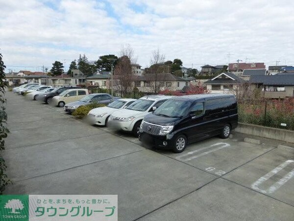 駐車場(タウンハウジング調布店まで♪)