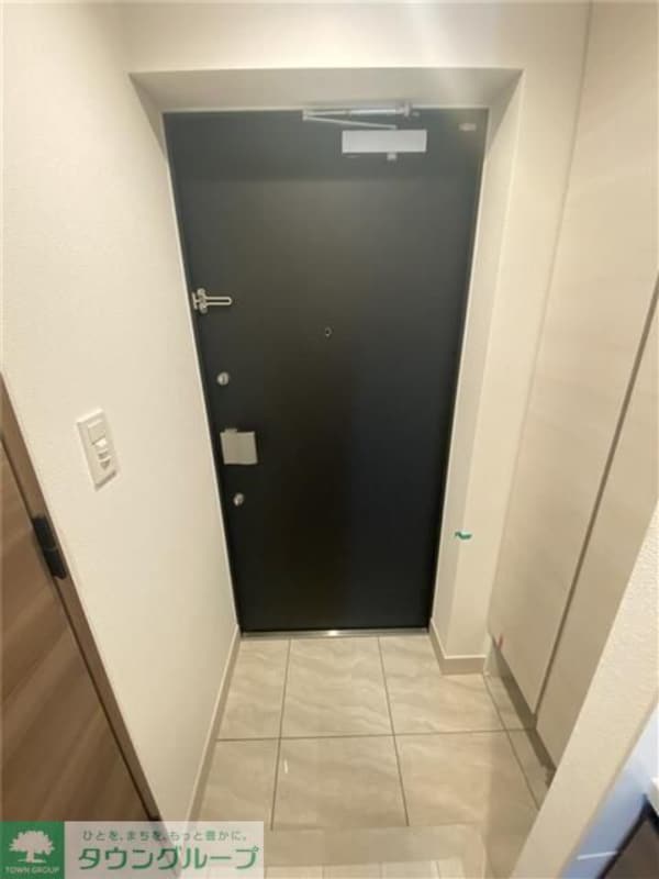 玄関(★お部屋探しは株式会社タウンハウジング東京まで★)