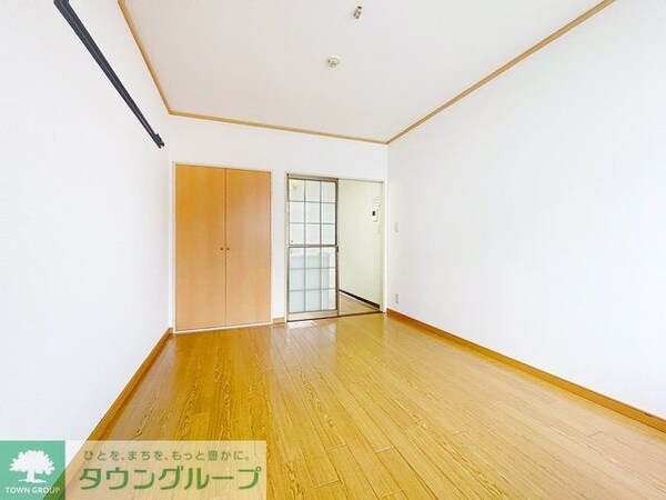 リビング・居室(同建物別号室参考写真)