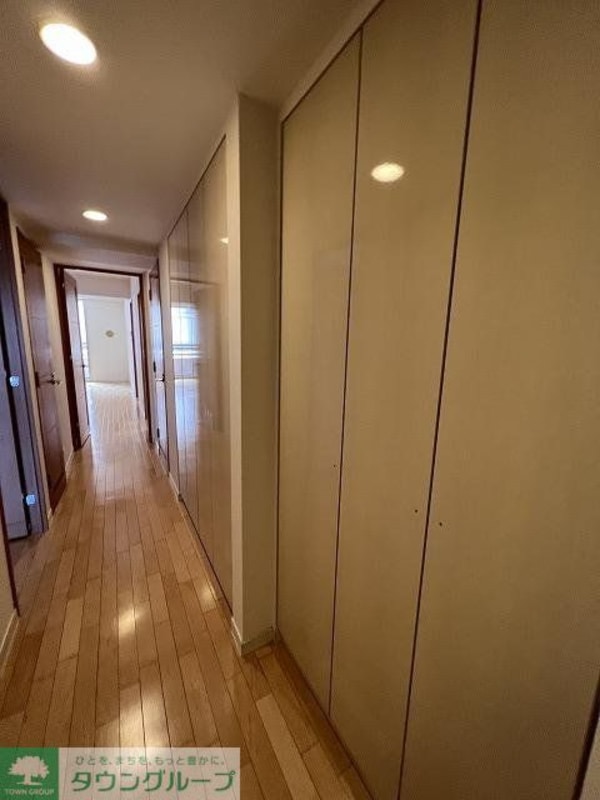 その他(廊下収納)