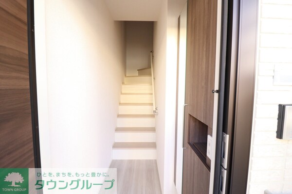 玄関(★お問い合わせはタウンハウジング府中店まで★)