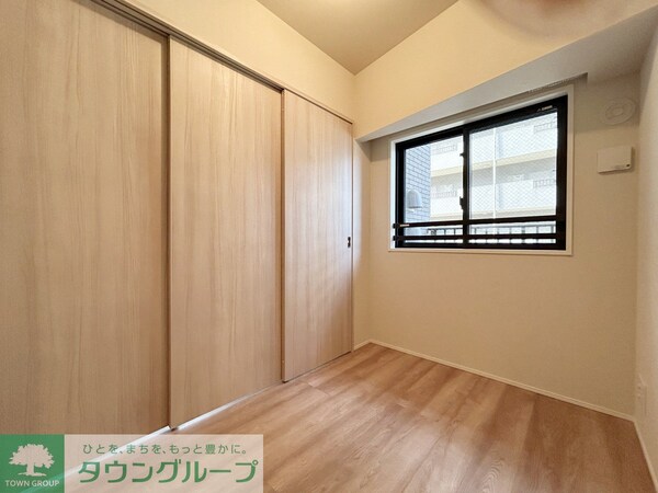 リビング・居室(洋室（約4.0帖）)