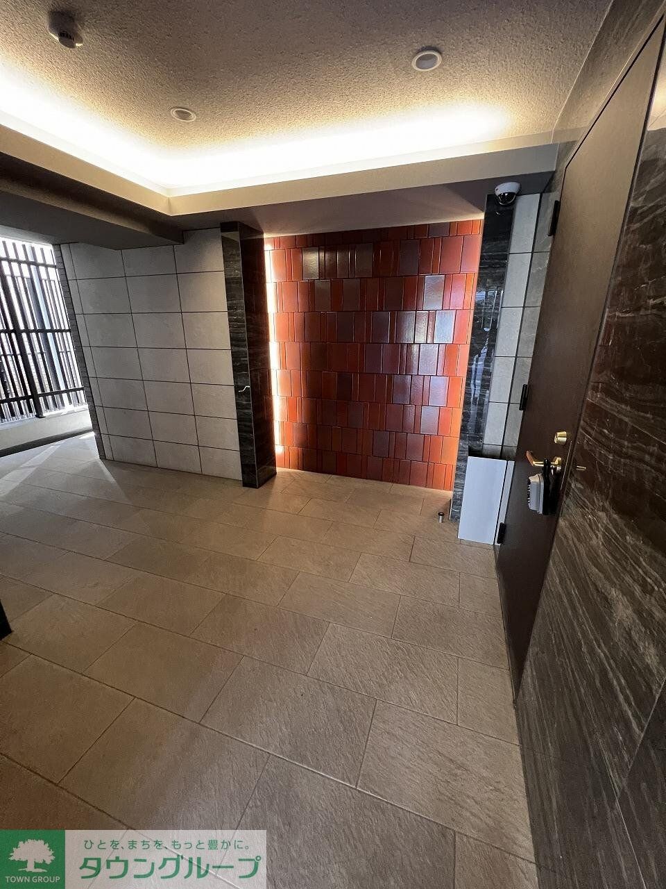 物件内観写真14　(マンション内ロビー)