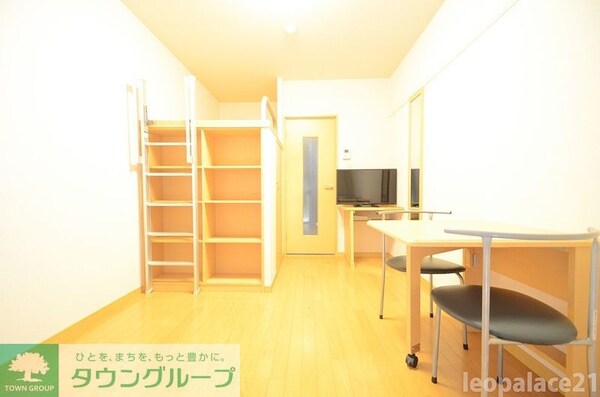 リビング・居室(設備・仕様は号室により異なる為、現況を優先致します。)