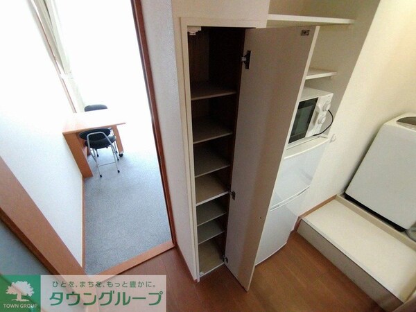 その他室内・内装(シューズボックス　キッチン向かい)