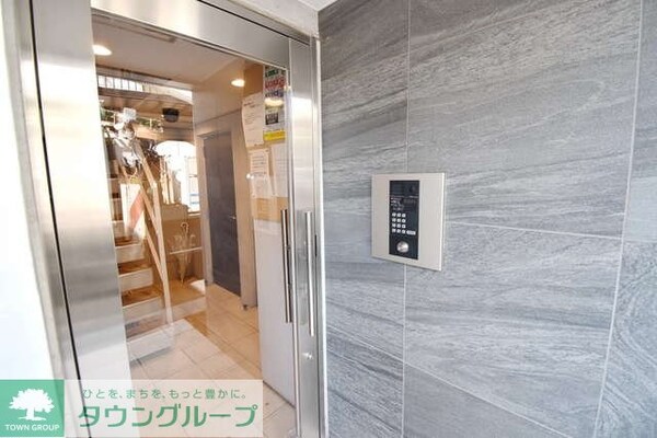 エントランス(★お問い合わせはタウンハウジング経堂店まで★)