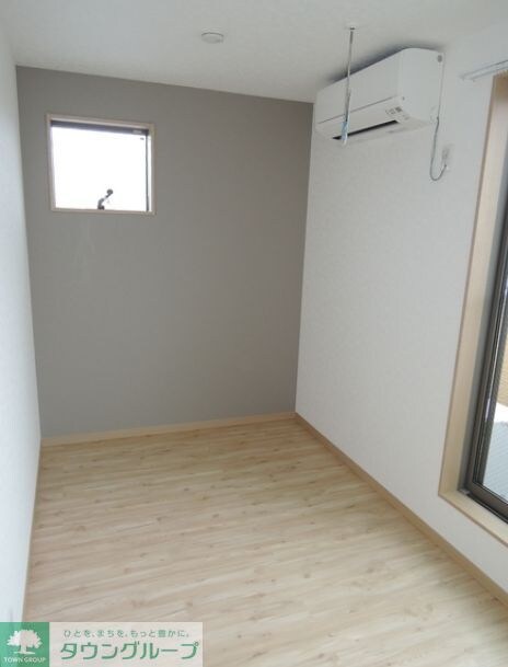 物件内観写真13　(リビング/居室)