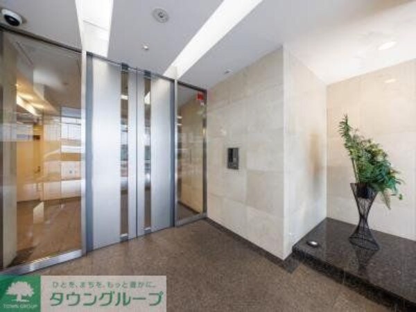 ロビー(部屋探しは株式会社　タウンハウジング　までお気軽にお問合せ…)