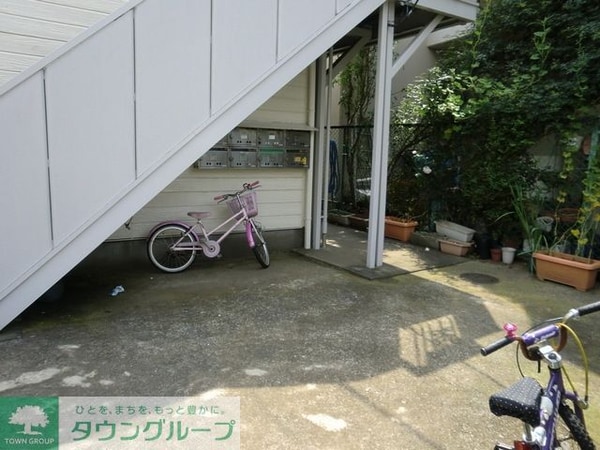 エントランス(★ポストは下にあります★)