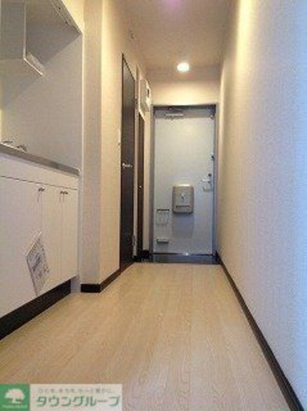 玄関(同タイプの間取り撮影につき実際の物件とは異なる場合があります)