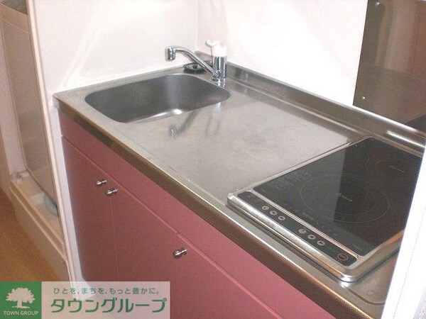 キッチン(設備・仕様は号室により異なる為、現況を優先致します。)