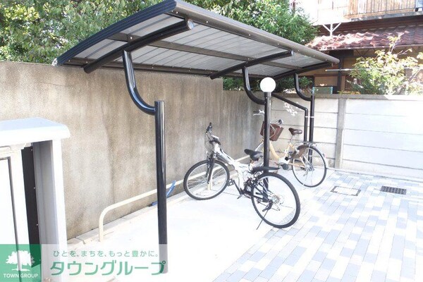 その他(屋根付き駐輪場)