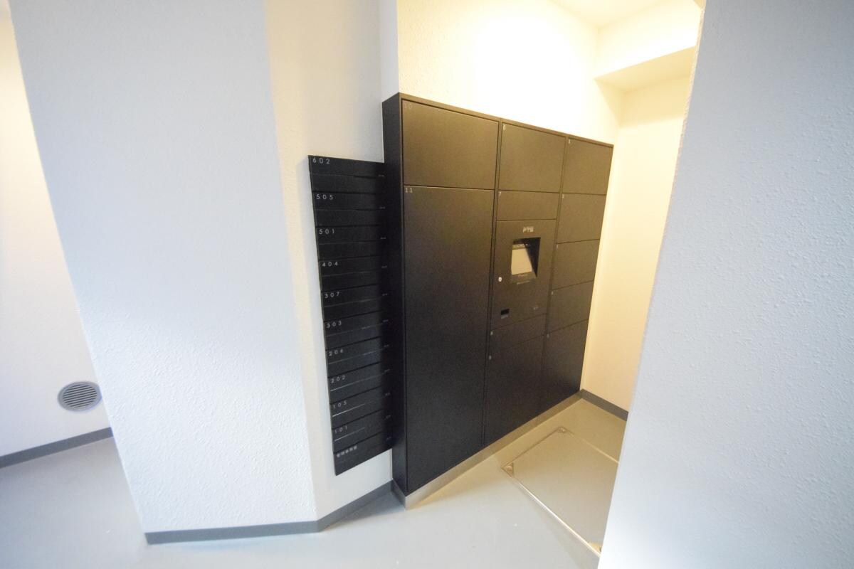 物件内観写真9　(玄関)