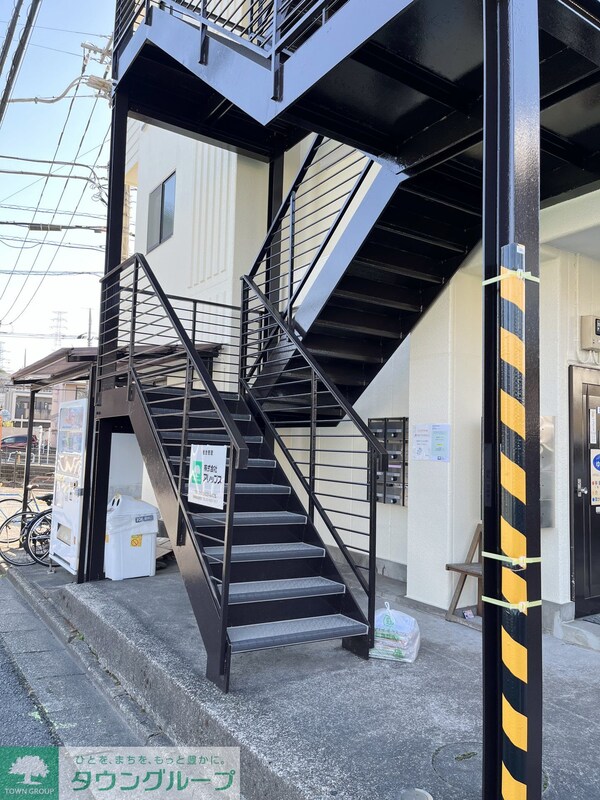 エントランス(★お部屋探しは、タウンハウジング多摩センター店へ★)