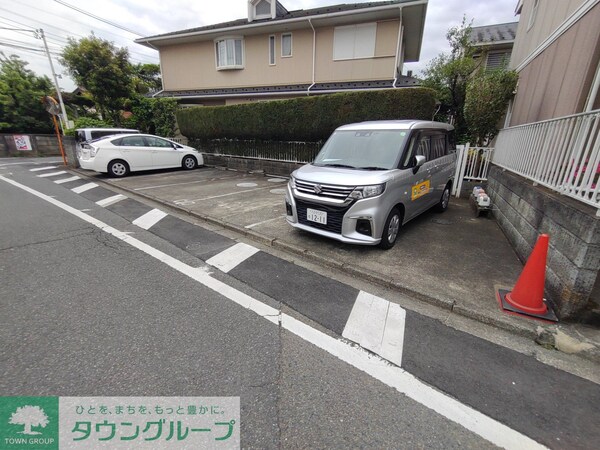 駐車場(駐車場)