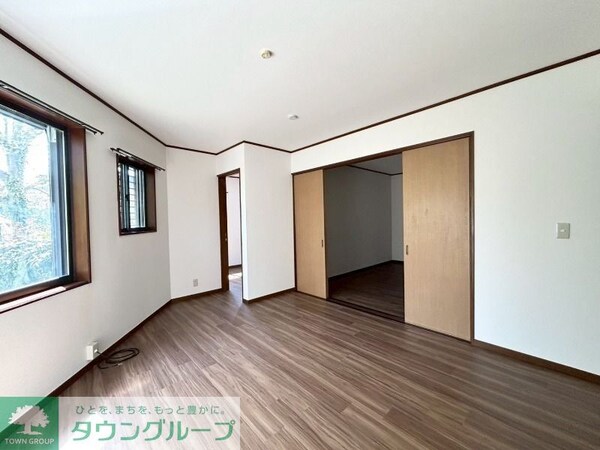 寝室(★お部屋探しは株式会社タウンハウジング東京まで★)