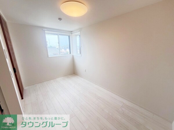 リビング・居室(★お部屋探しは株式会社タウンハウジング東京まで★)