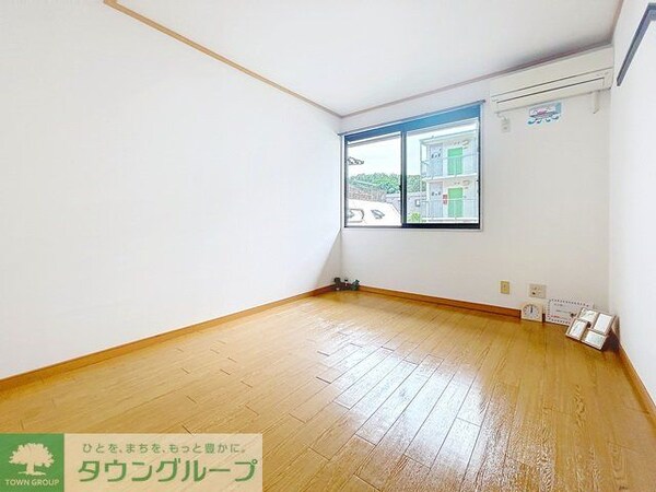 リビング・居室(同建物別号室参考写真)