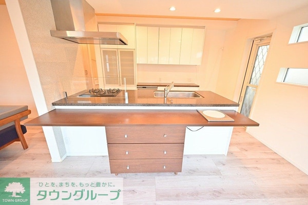 キッチン(★お部屋探しは株式会社タウンハウジング東京まで★)