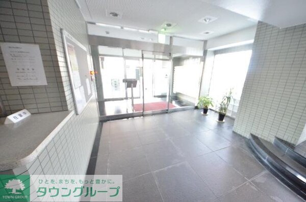 エントランス(♪エントランスロビー♪)
