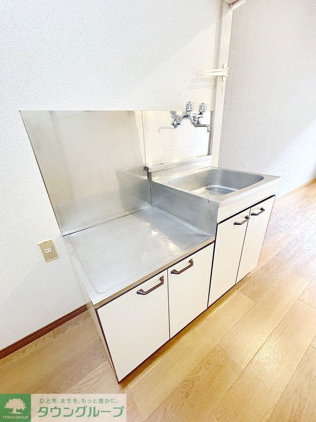 物件内観写真5　(IHコンロの設置が可能です♪)