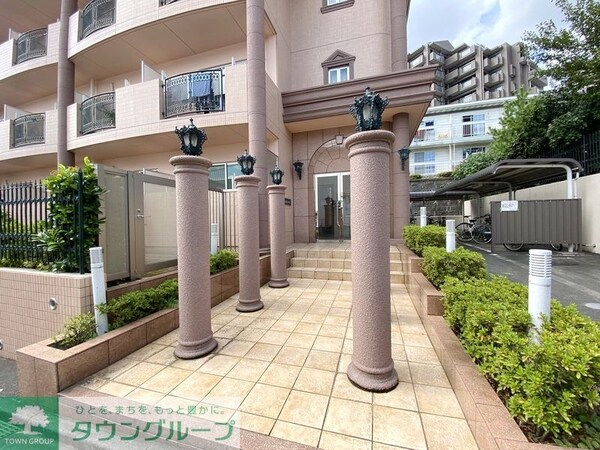 エントランス(★お部屋探しは株式会社タウンハウジング東京まで★)