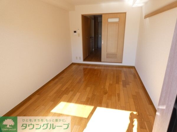 寝室(★お部屋探しは株式会社タウンハウジング東京まで★)