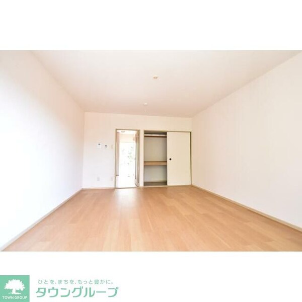 寝室(★お部屋探しは株式会社タウンハウジング東京まで★)