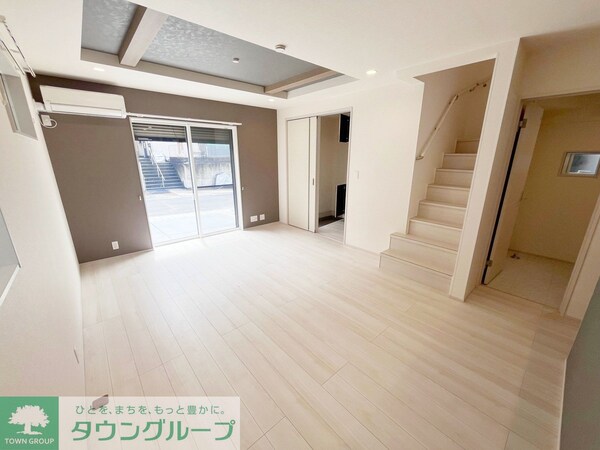 リビング・居室(★お部屋探しは株式会社タウンハウジング東京まで★)